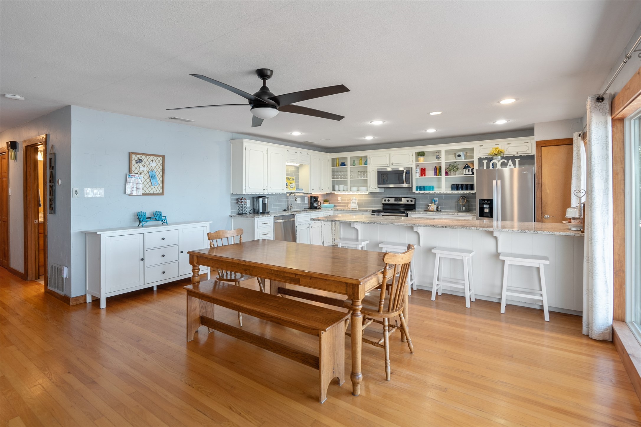 176 Ocean