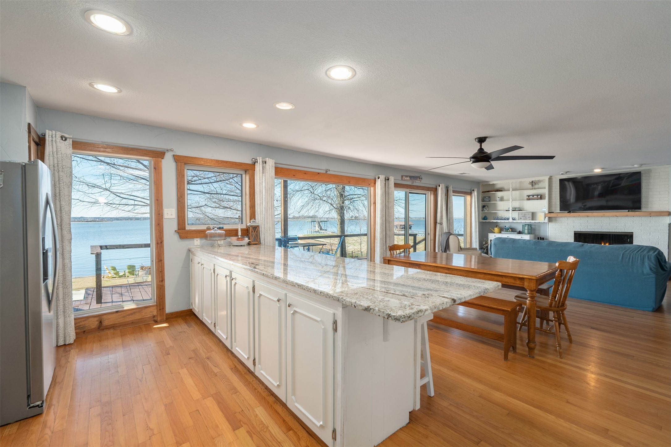 176 Ocean