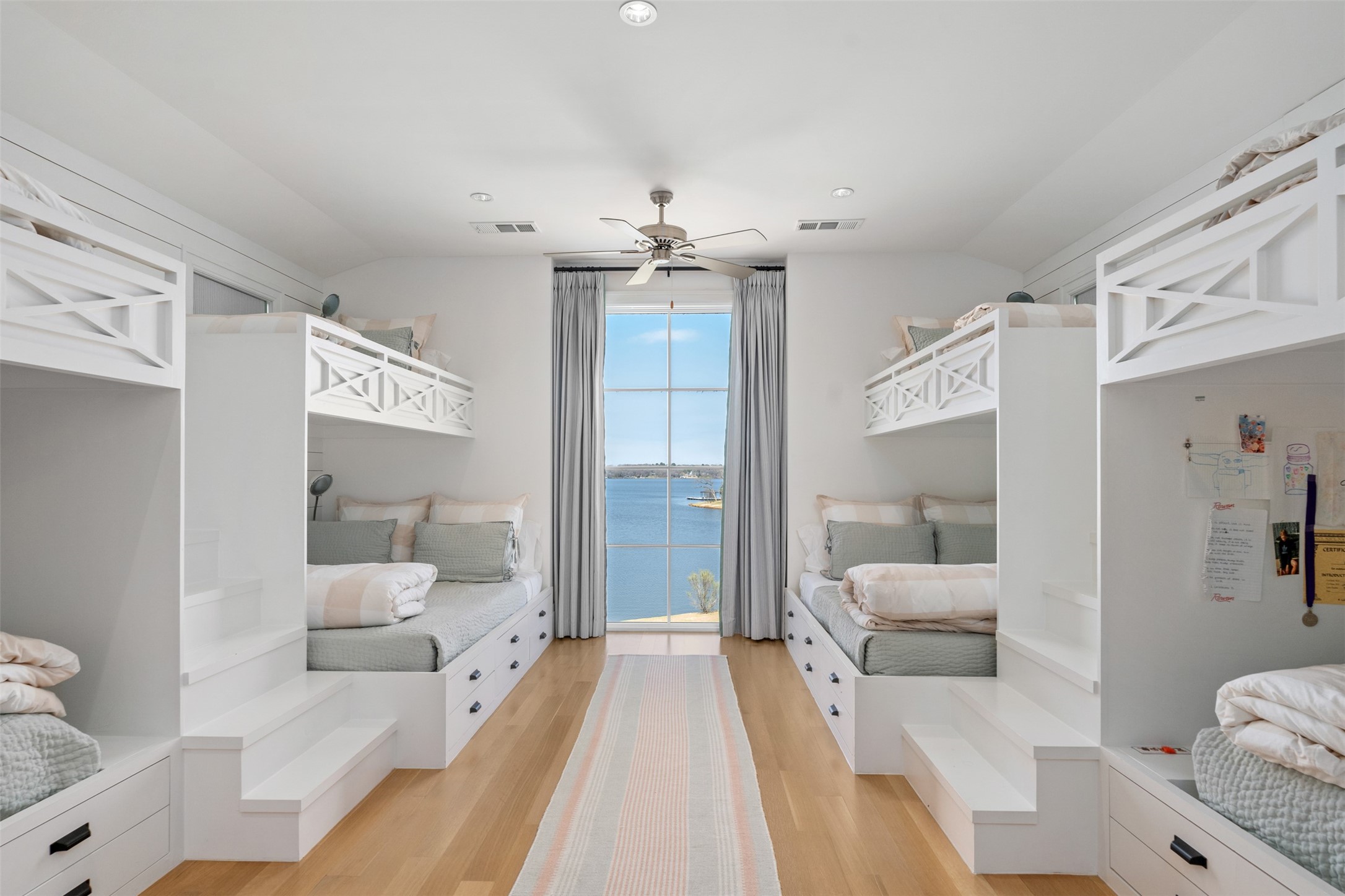 13220 Dodds Landing