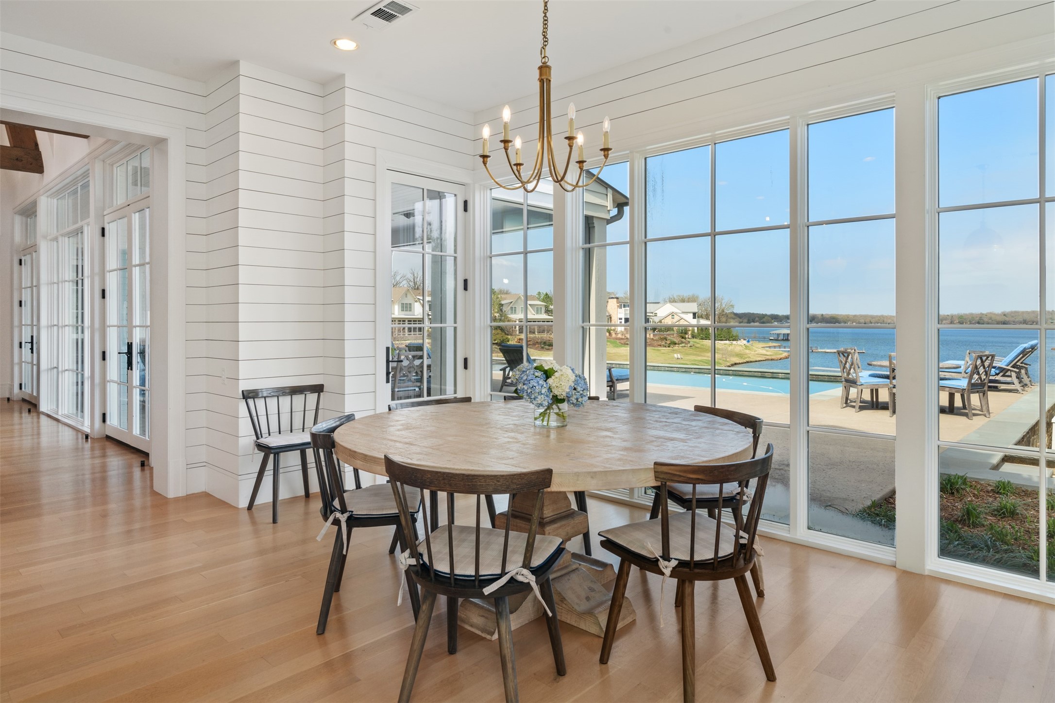 13220 Dodds Landing