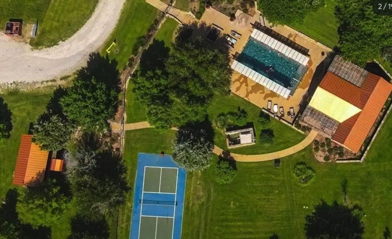 5395 Lago Vista Drive