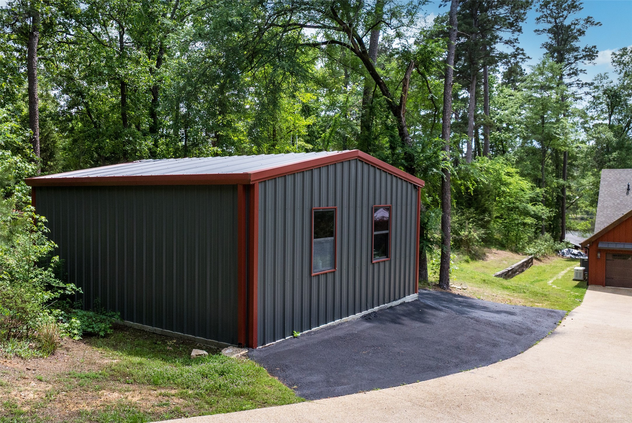 913 Private Road 6665