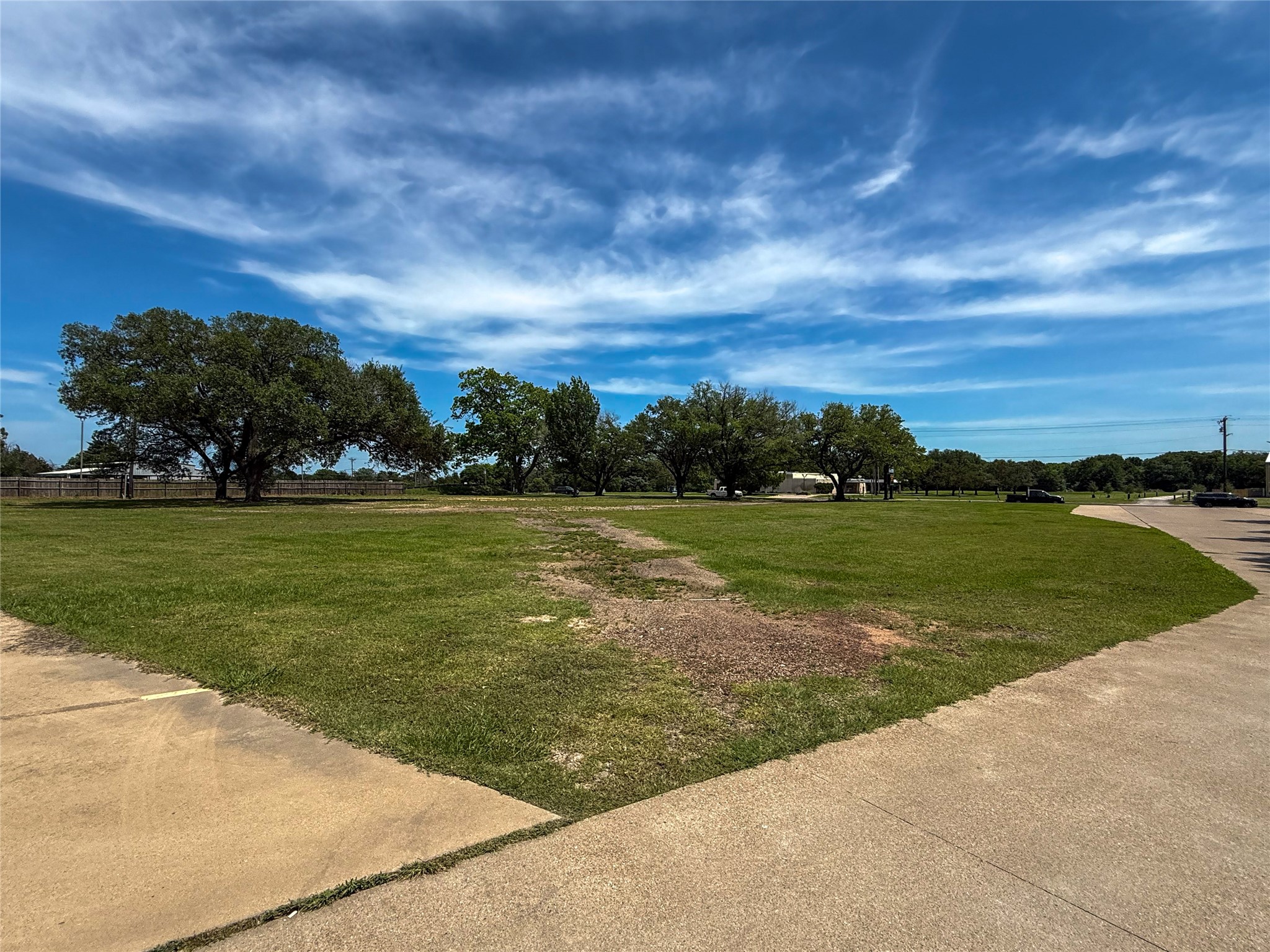 600 E Cedar Creek Parkway
