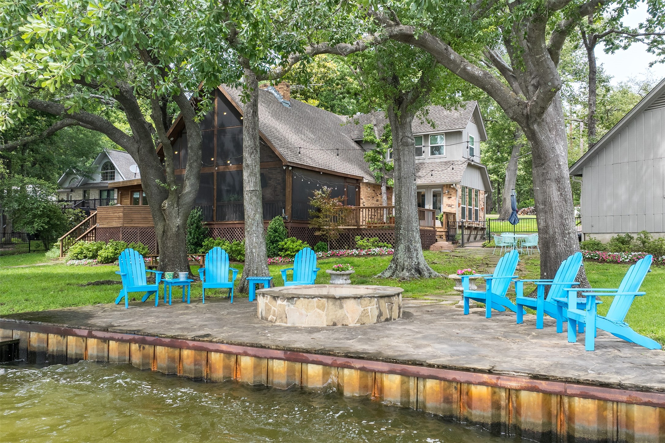 6949 Terry Trace