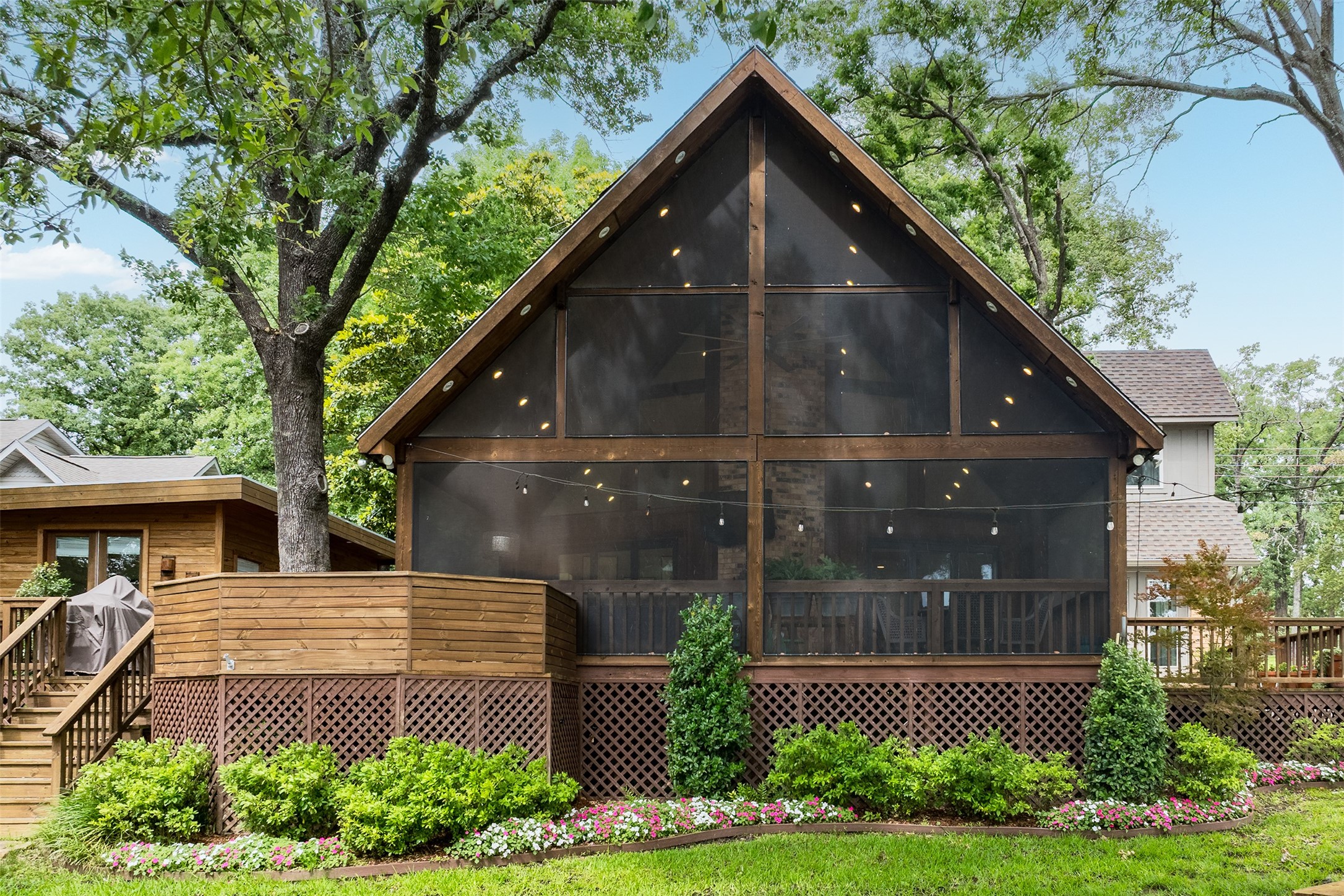 6949 Terry Trace