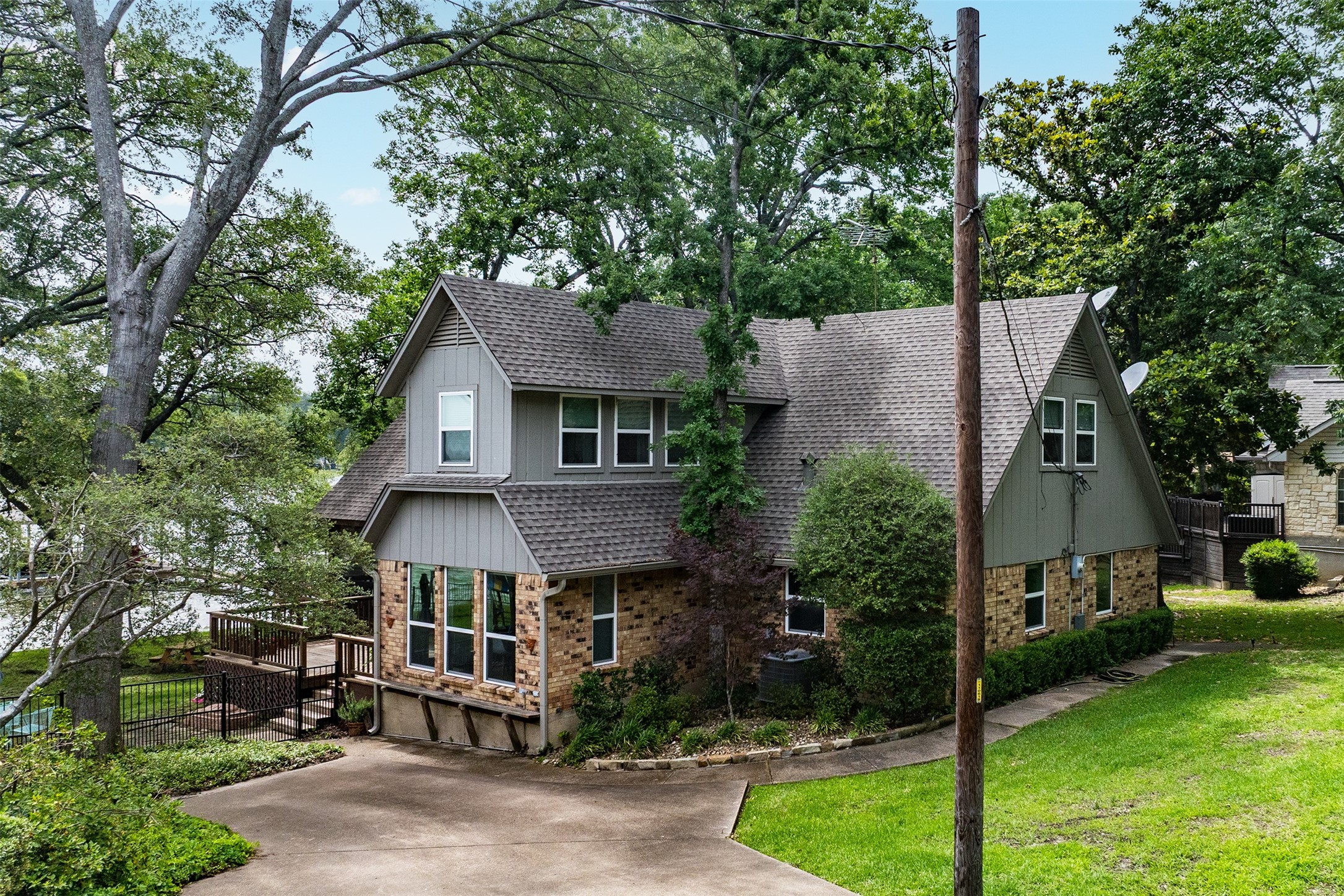 6949 Terry Trace