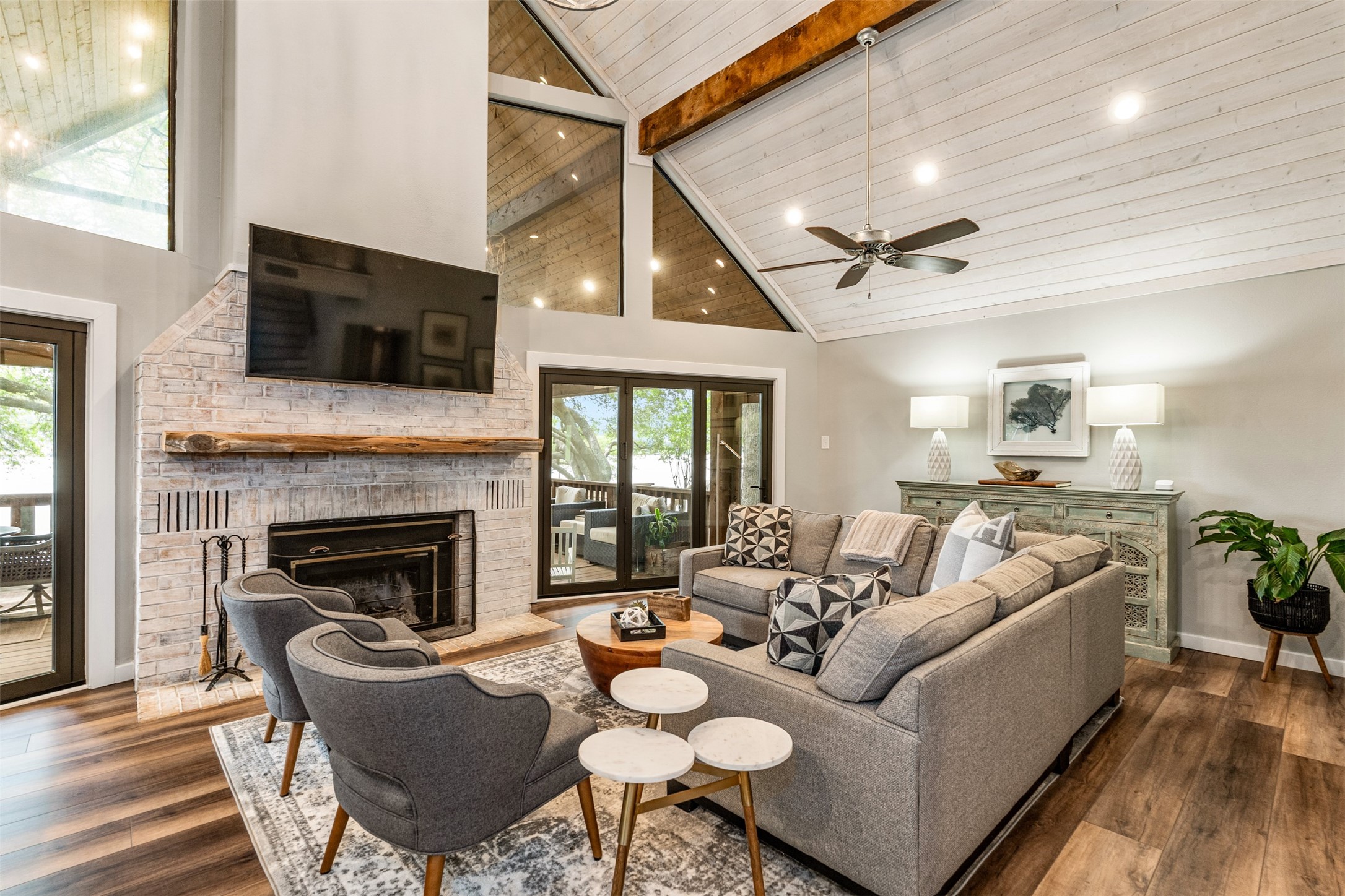 6949 Terry Trace