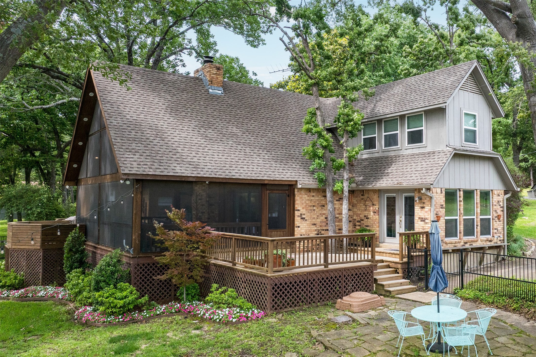 6949 Terry Trace