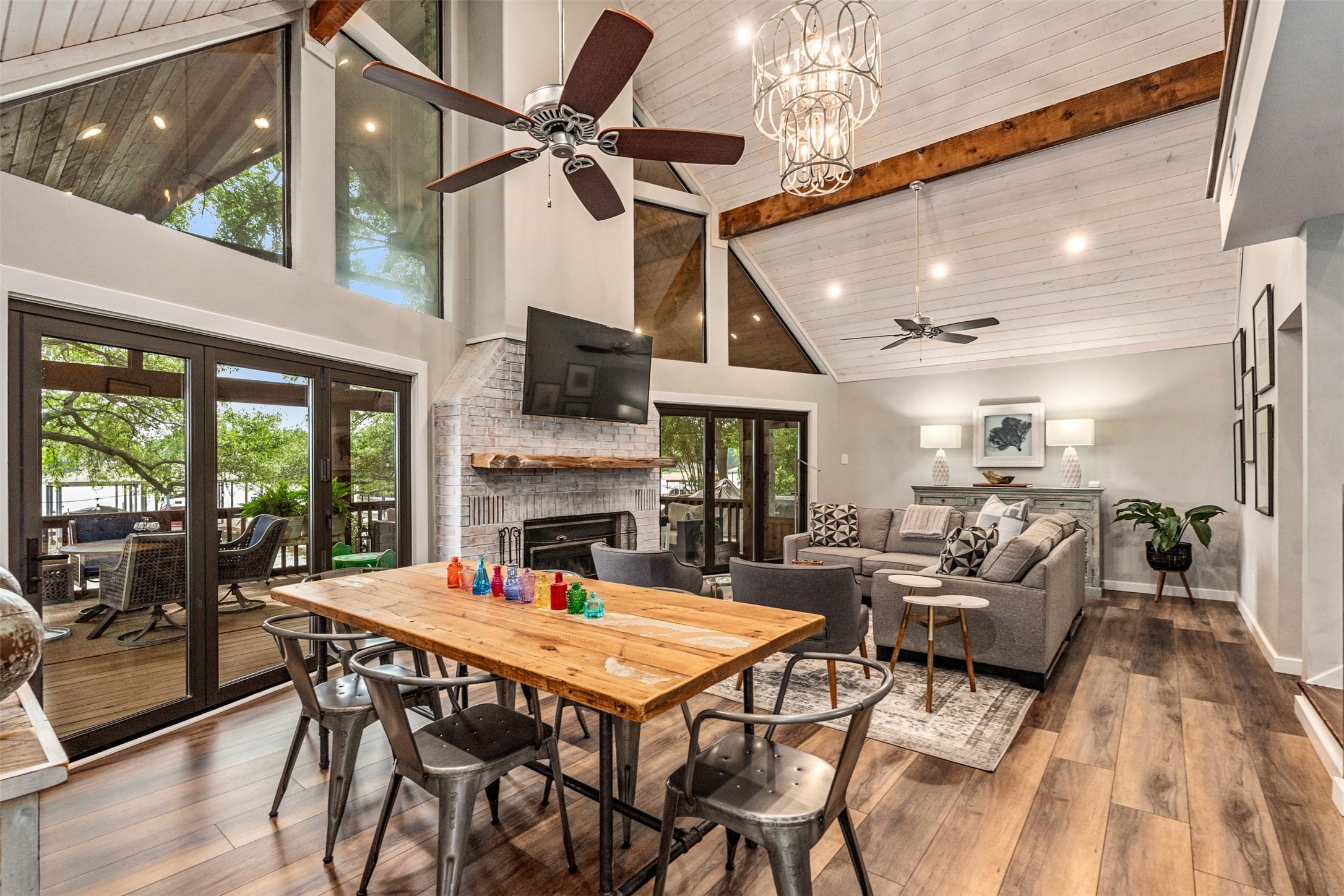 6949 Terry Trace