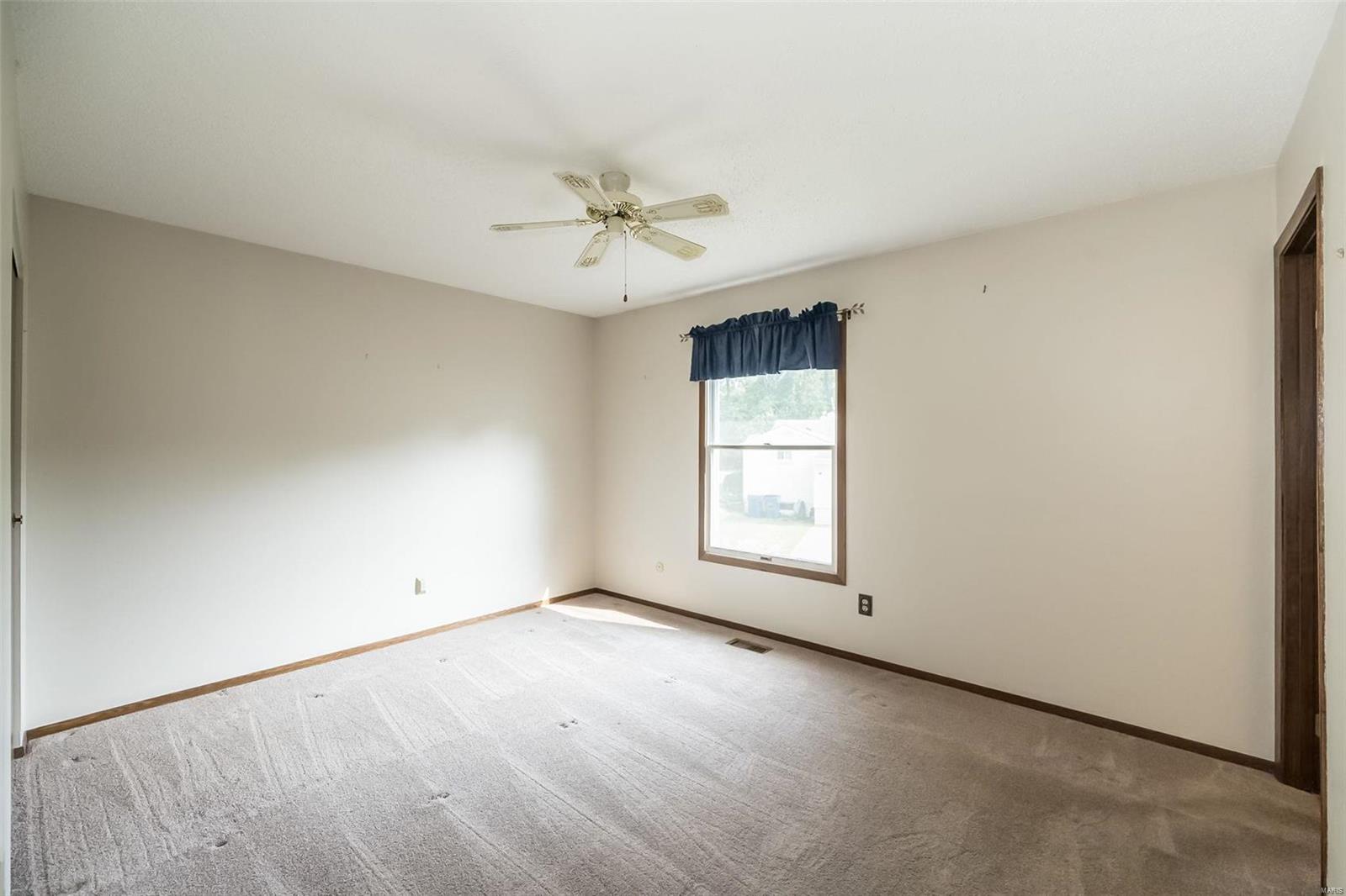 5827 Bridleford Lane