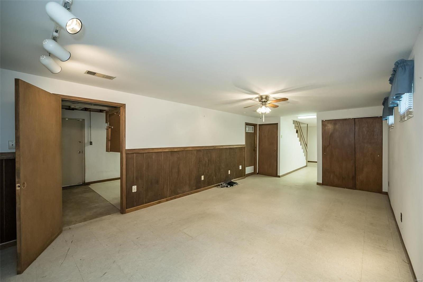 5827 Bridleford Lane