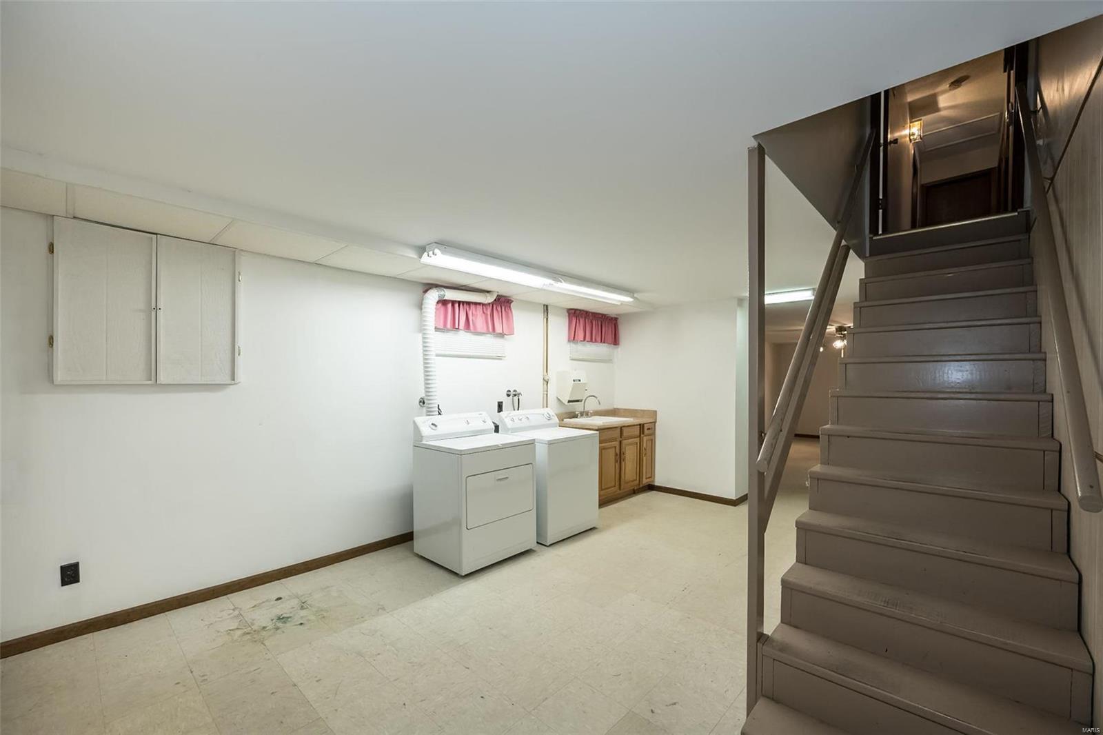 5827 Bridleford Lane