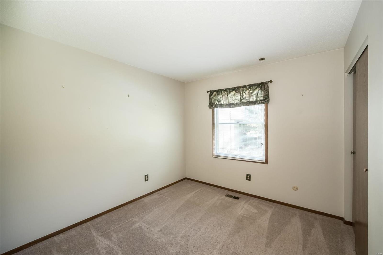 5827 Bridleford Lane