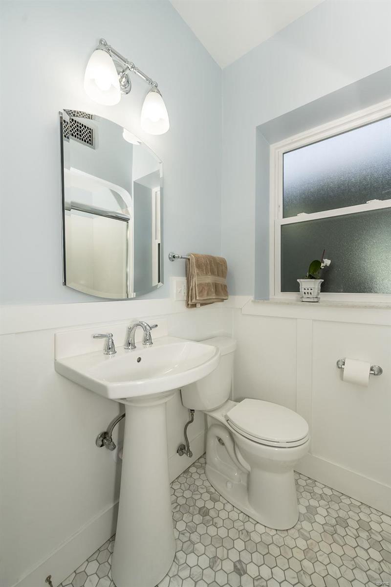 3724 Loughborough Avenue