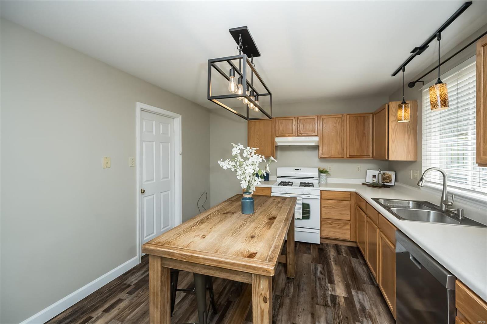 1168 Oak Hollow Drive
