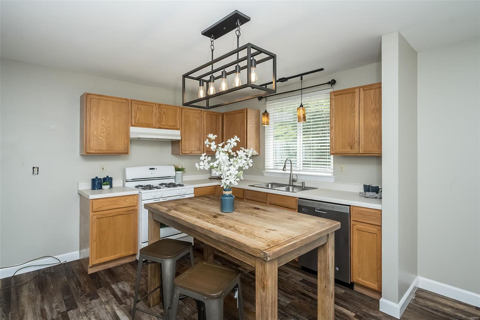 1168 Oak Hollow Drive