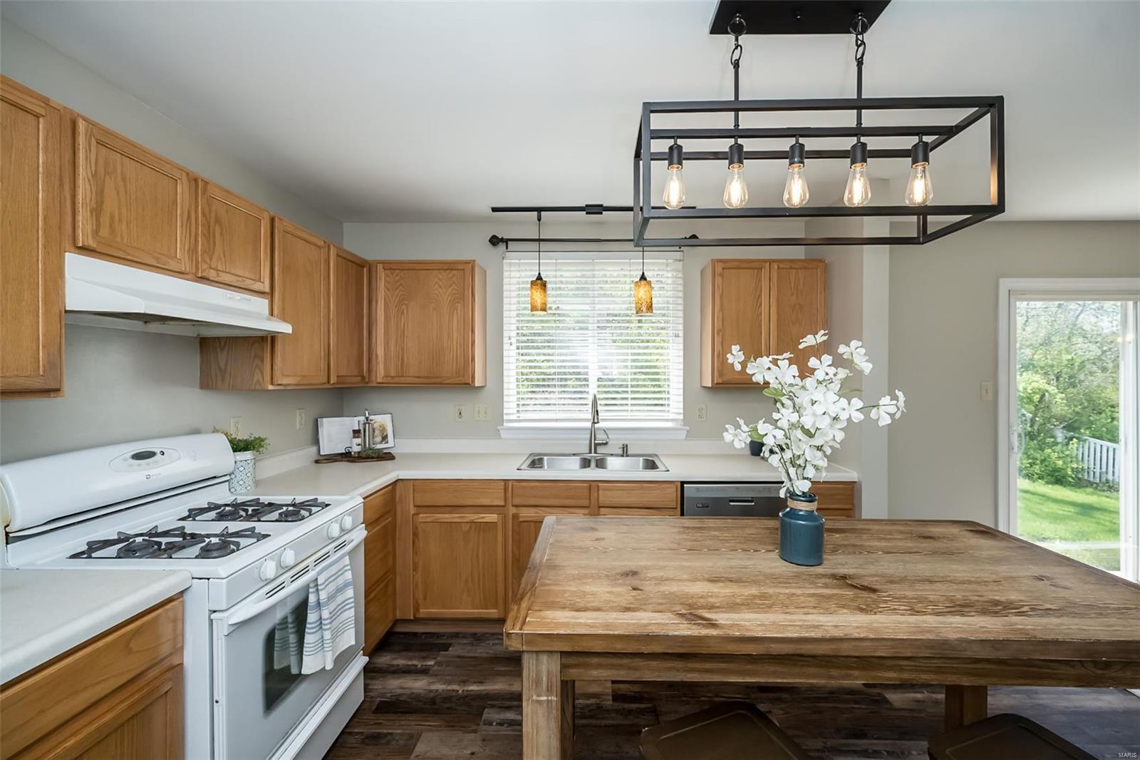 1168 Oak Hollow Drive