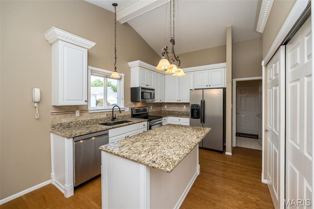 110 Creekside Trail