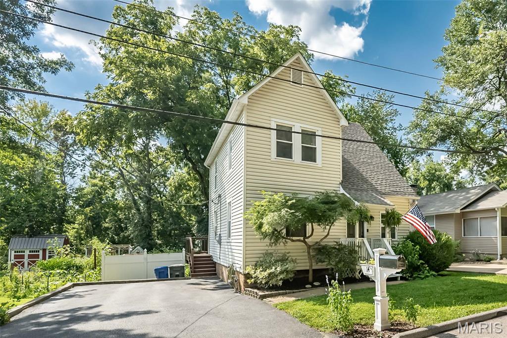 14 Inez Avenue