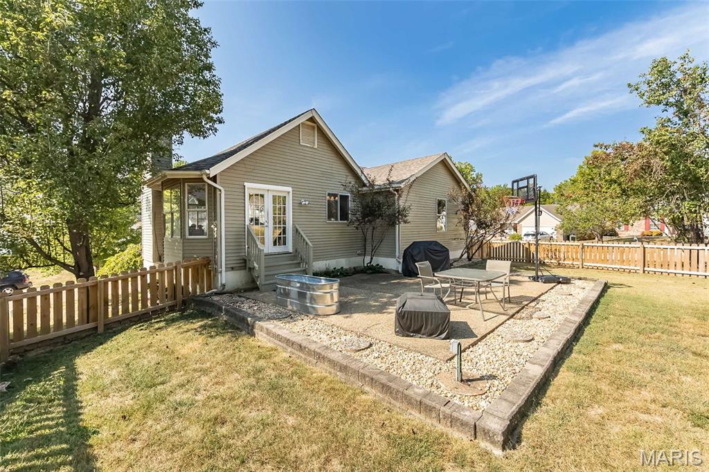 17047 Redwood Glen Drive