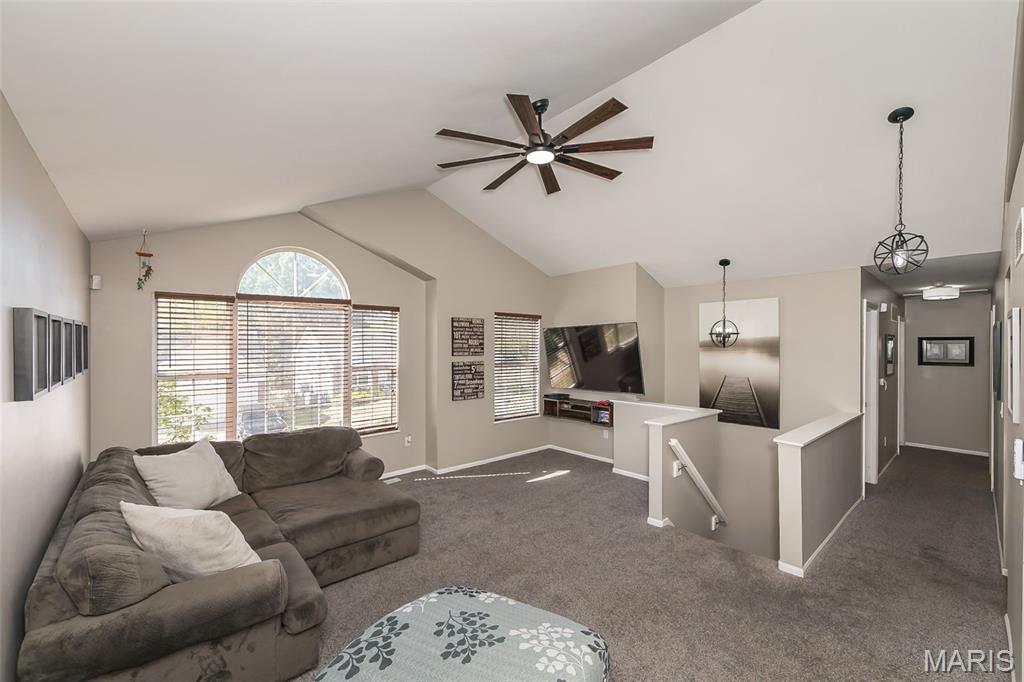 17047 Redwood Glen Drive