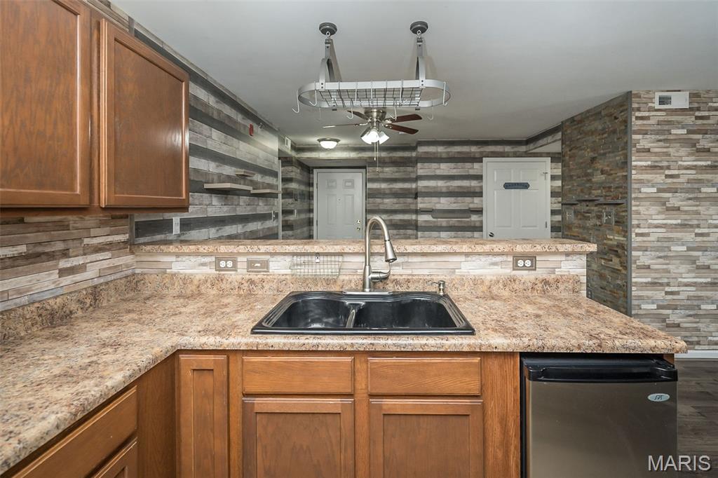 2460 Lampong Drive Unit: 100C