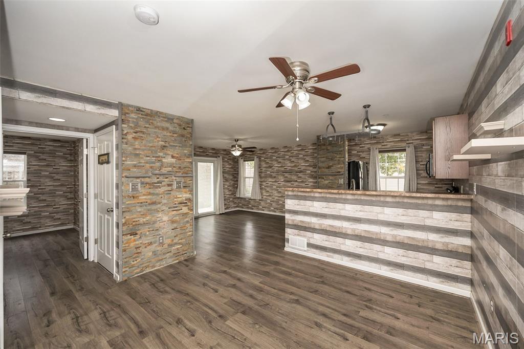 2460 Lampong Drive Unit: 100C