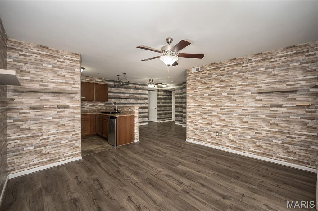 2460 Lampong Drive Unit: 100C