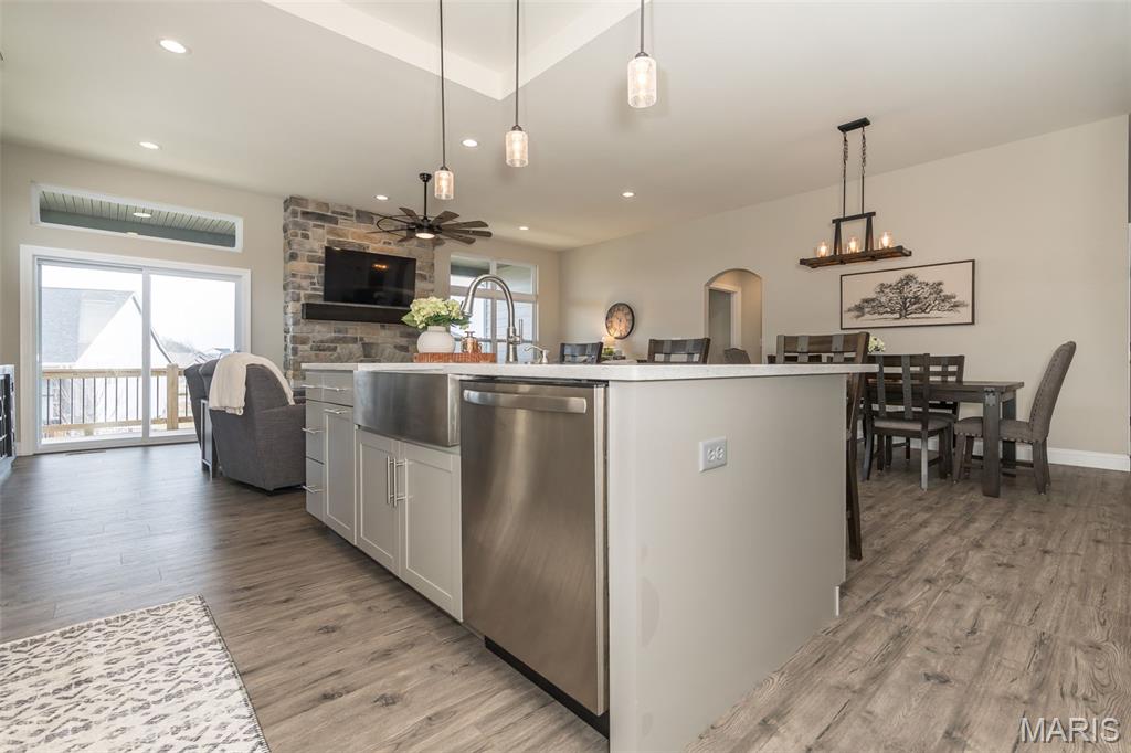 123 Royal Inverness Parkway