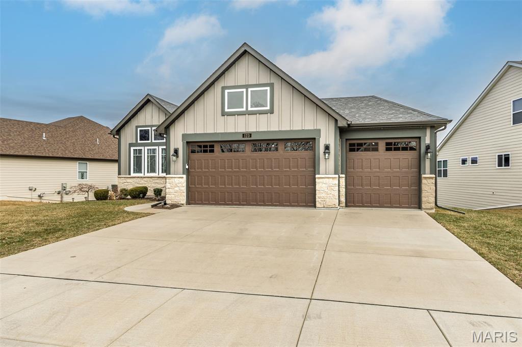 123 Royal Inverness Parkway