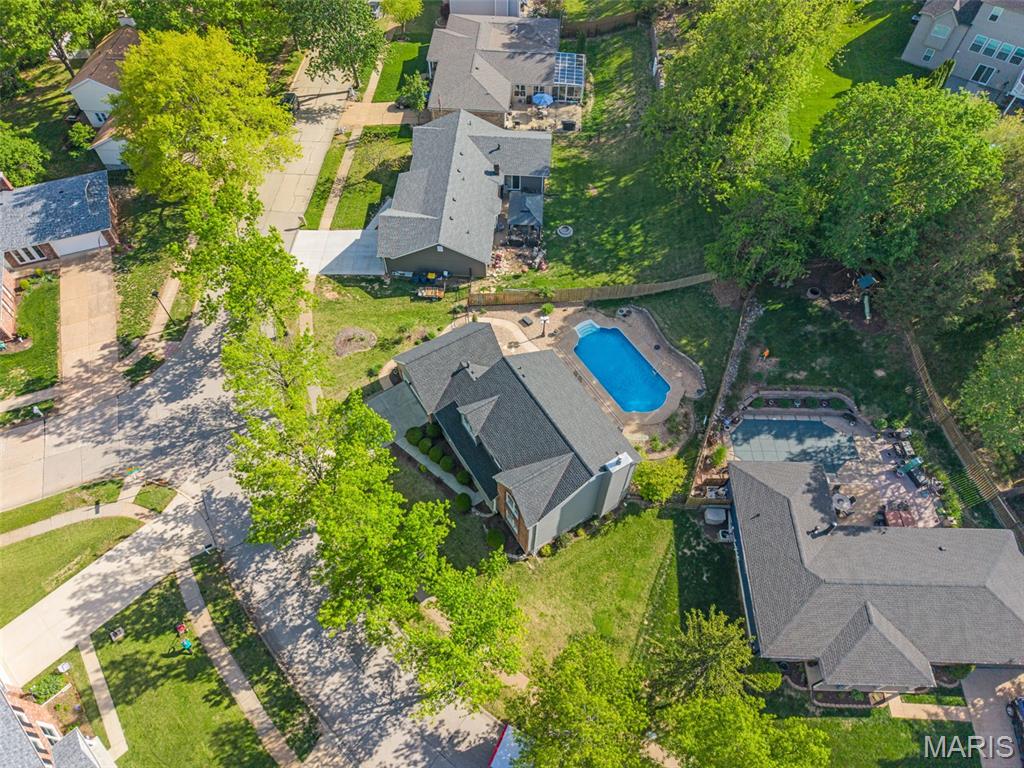 2902 Piney Pointe Drive