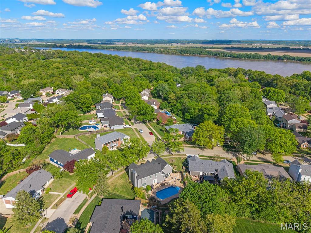 2902 Piney Pointe Drive