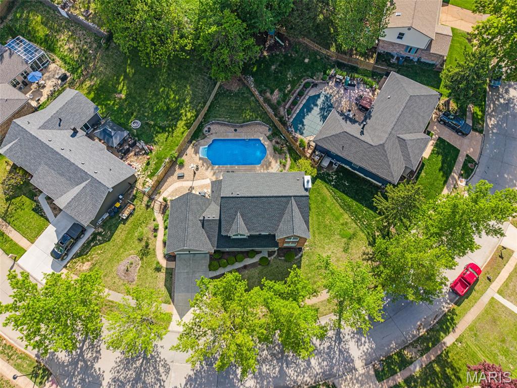 2902 Piney Pointe Drive
