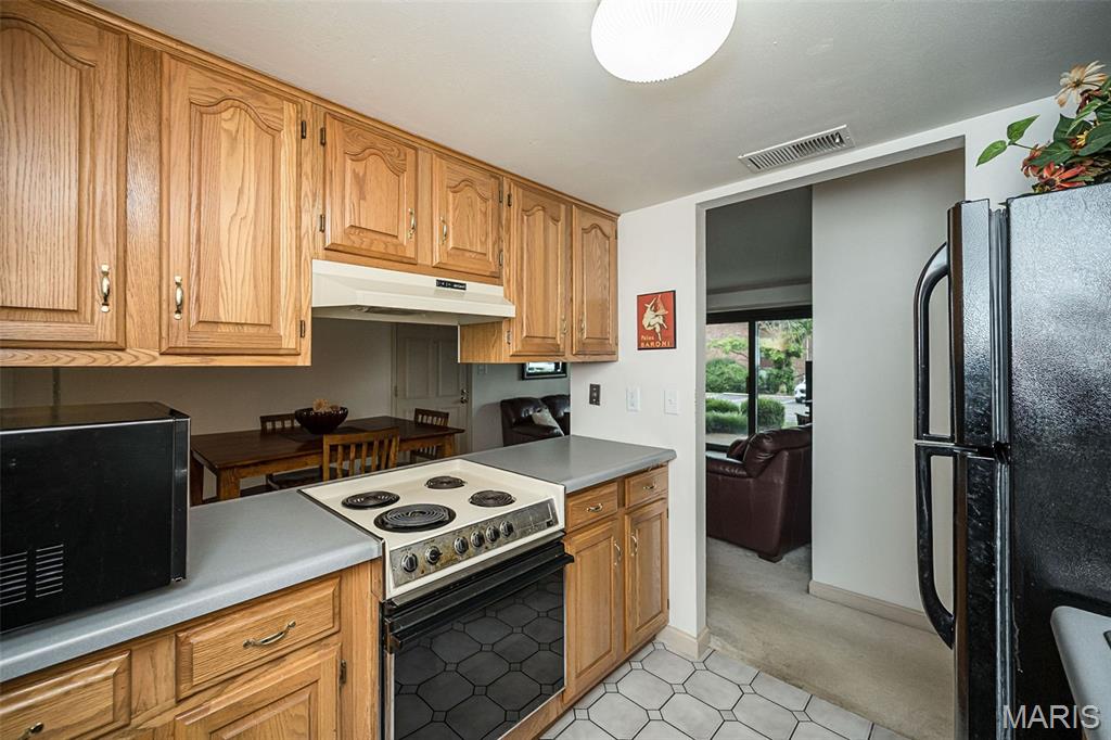 1090 Mersey Bend Drive Unit: A
