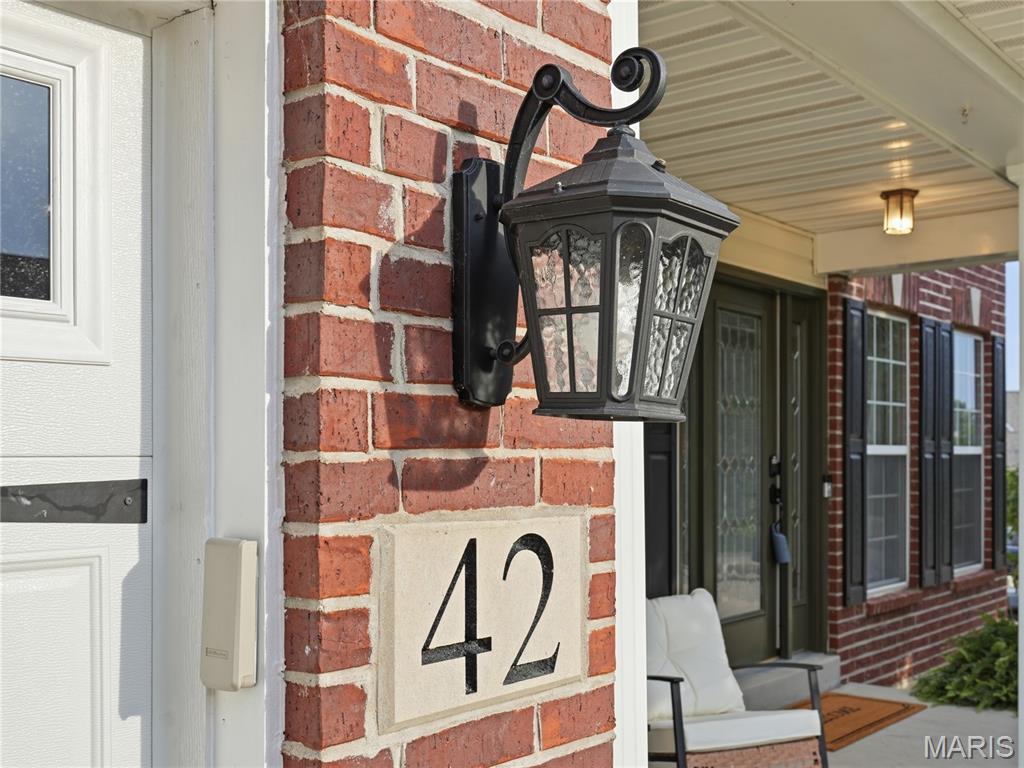 42 Clovercrest Court