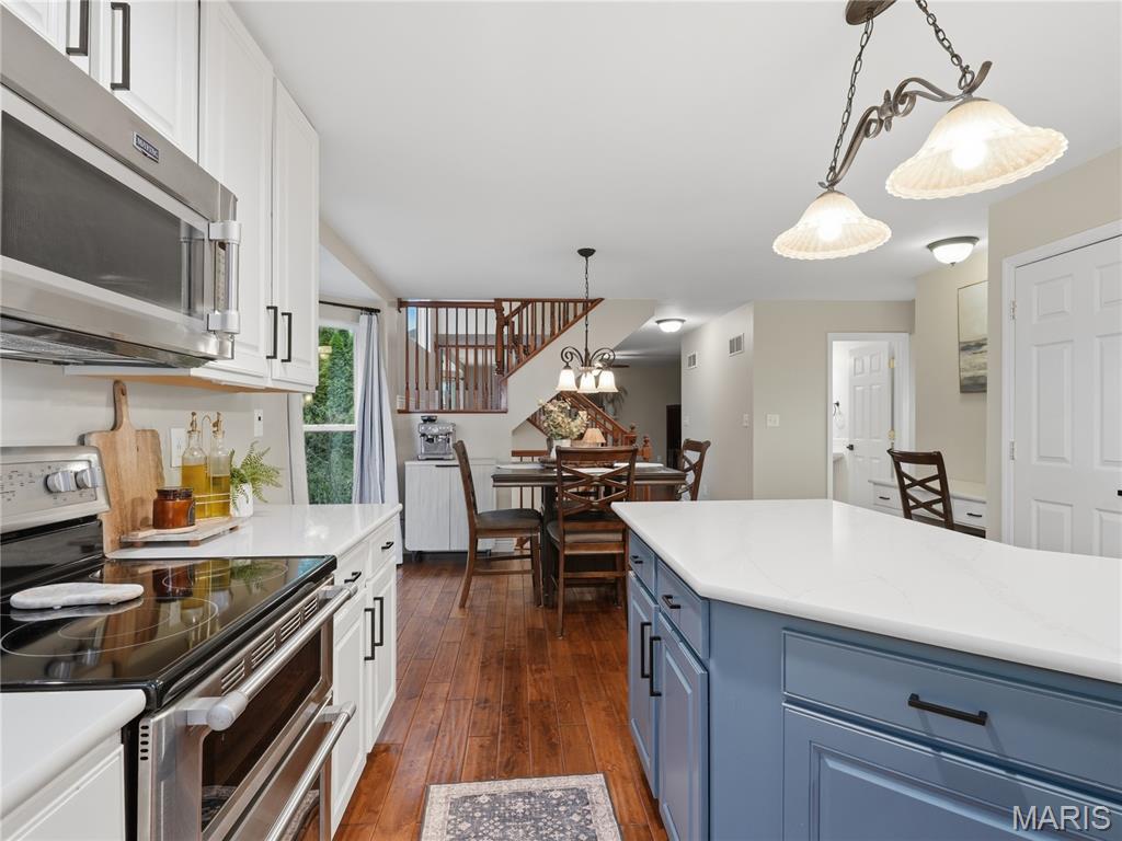 42 Clovercrest Court