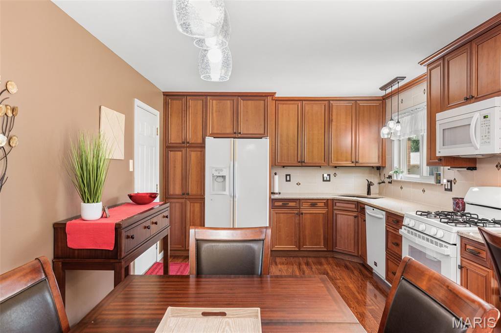 5863 Stonehorse Court