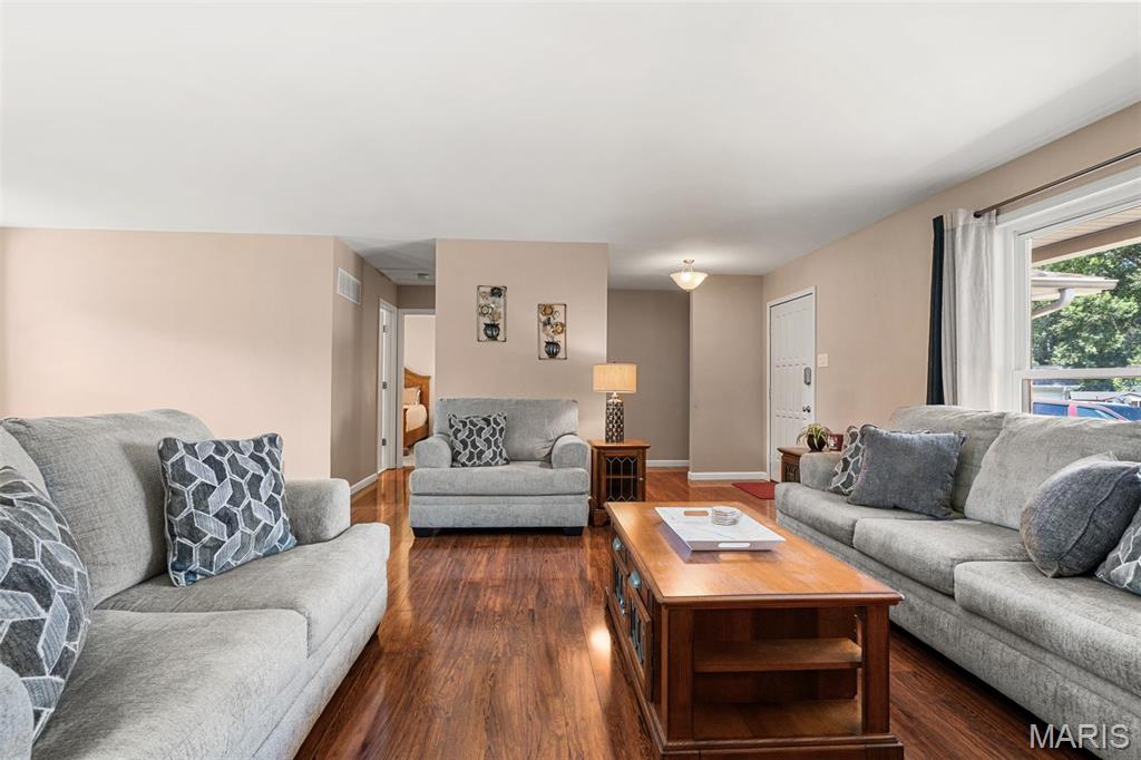 5863 Stonehorse Court