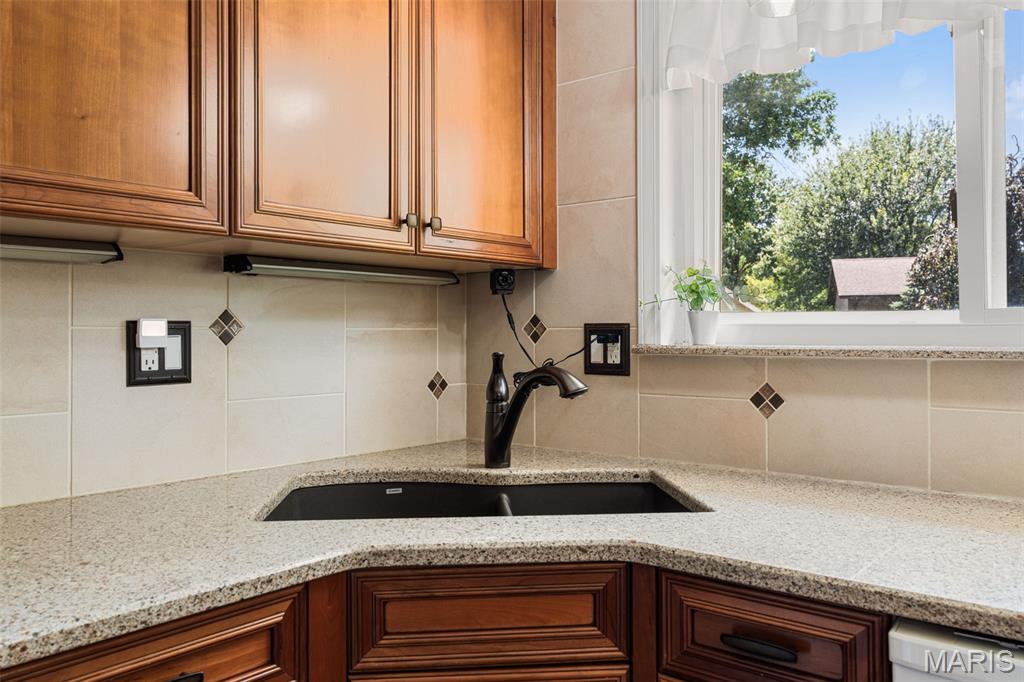 5863 Stonehorse Court