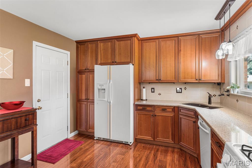 5863 Stonehorse Court