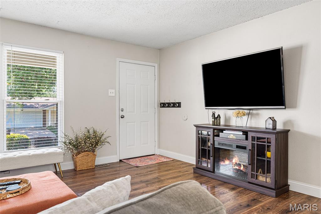 6339 Treehouse Trail