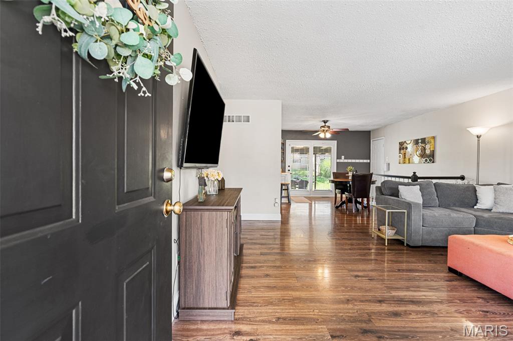 6339 Treehouse Trail