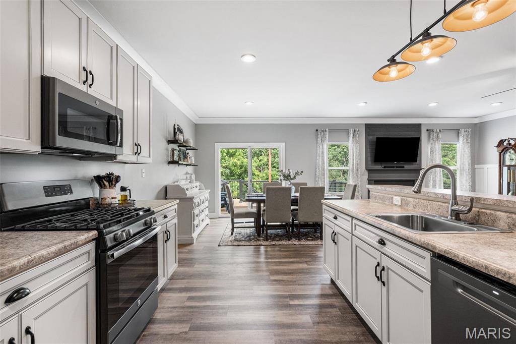 5020 Eagle Wing Court