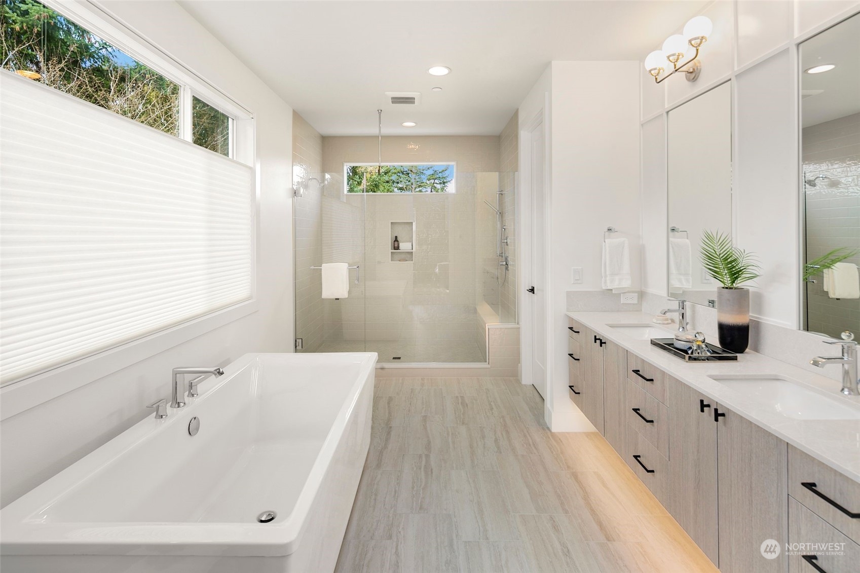 1631 172nd Avenue NE