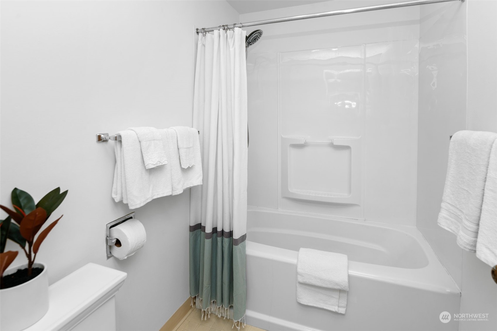 1300 University Street #7E