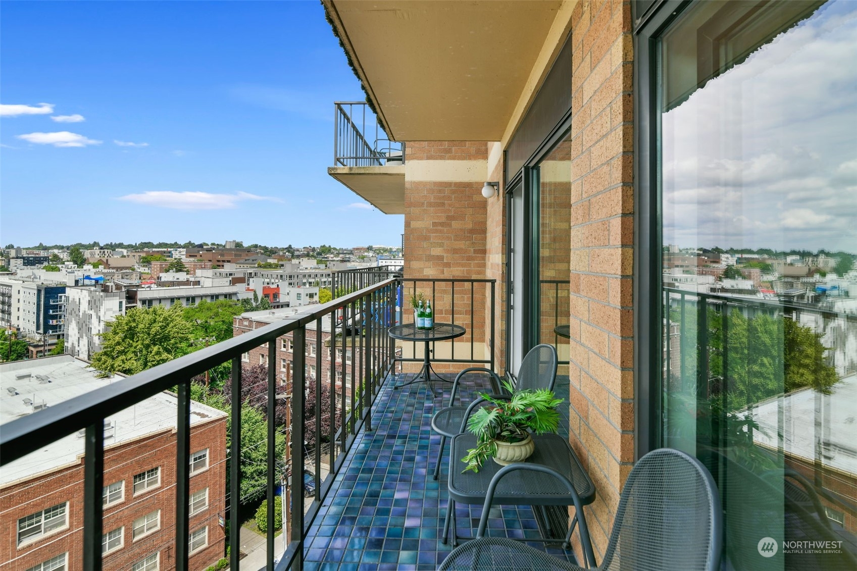 1300 University Street #7E