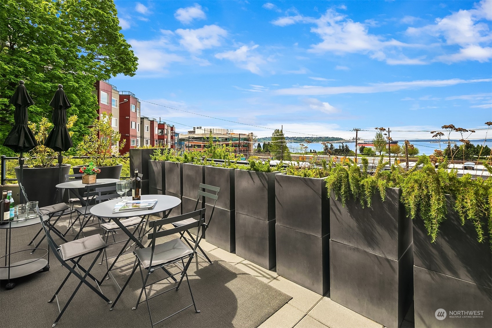 505 W Mercer Place #101