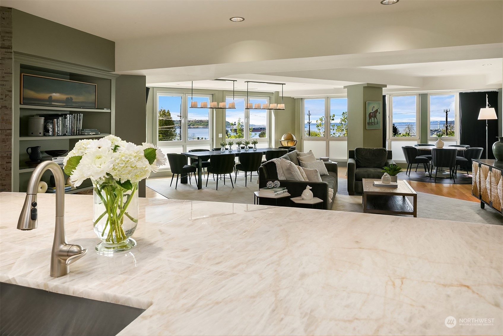 505 W Mercer Place #101
