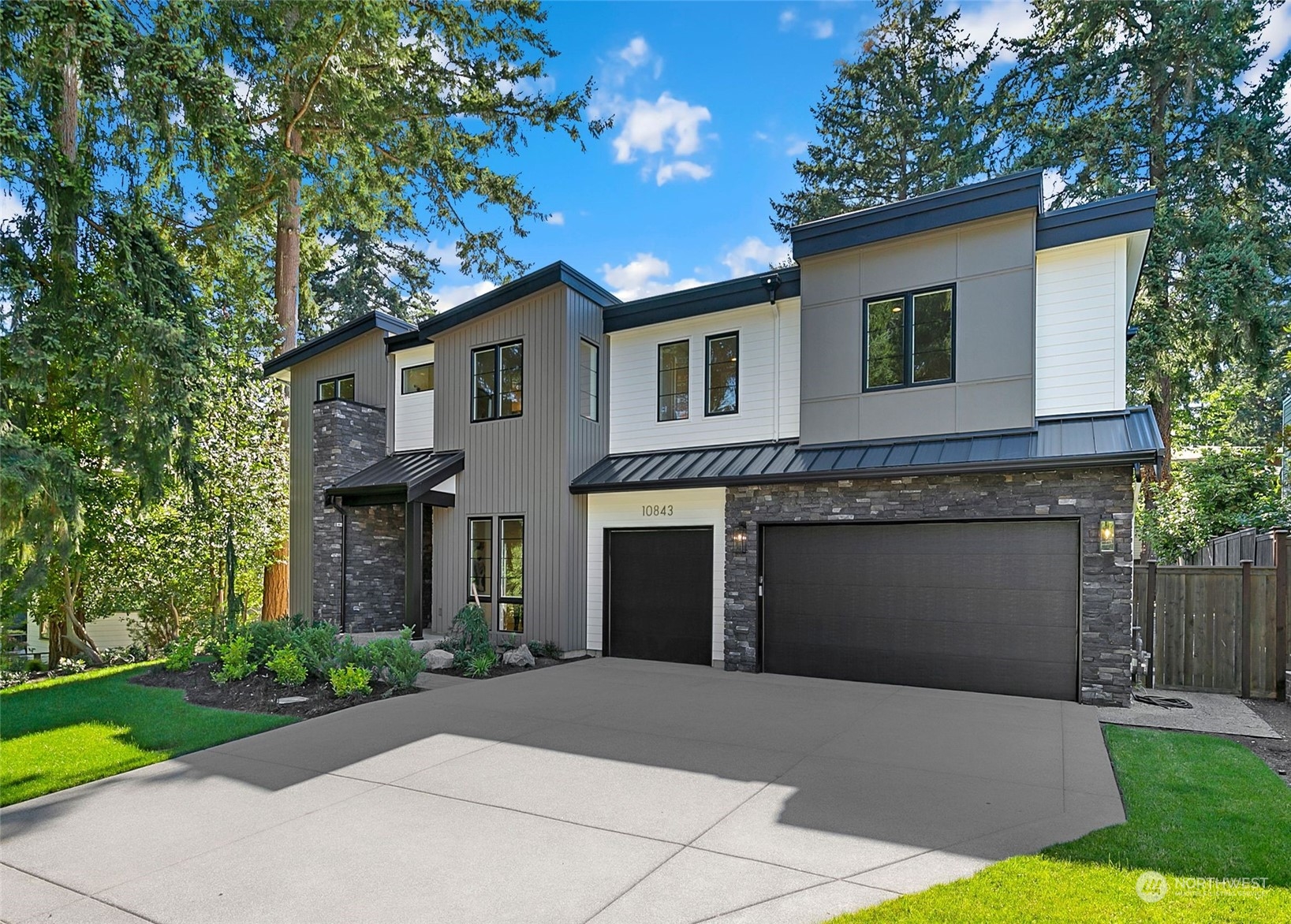 10843 104th Avenue NE