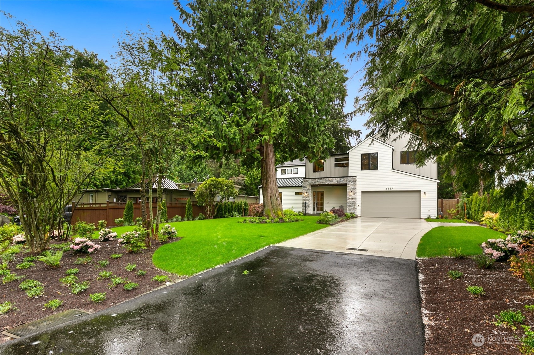 4537 90th Avenue SE